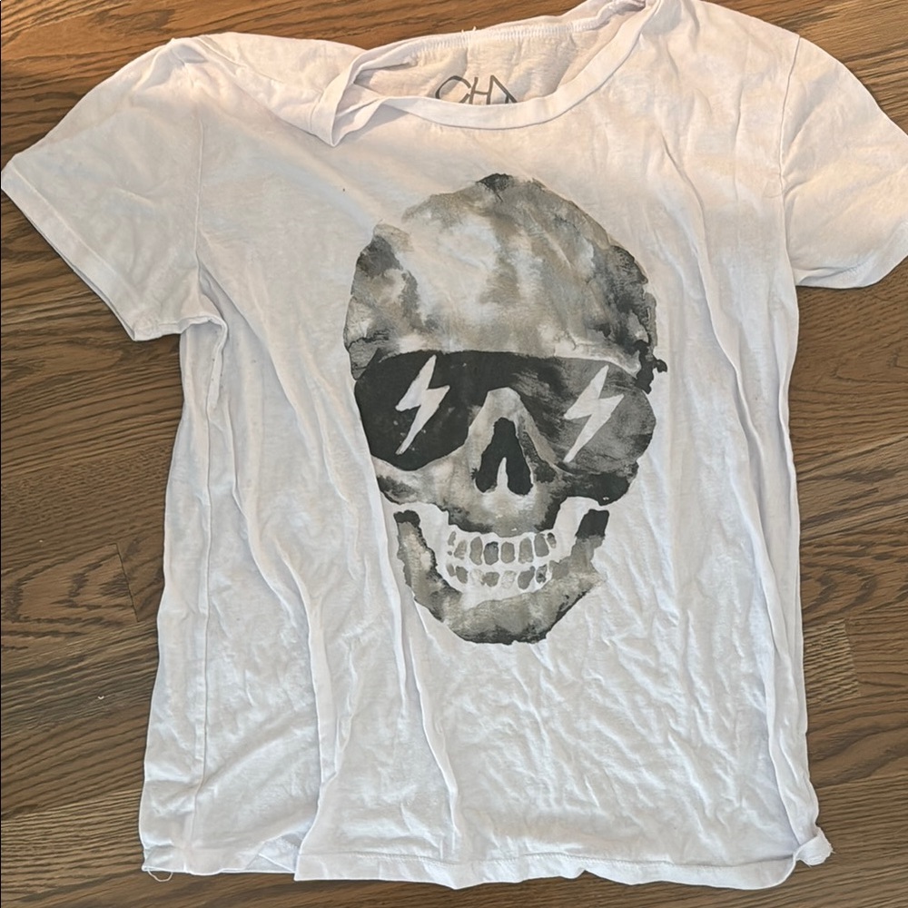 Chaser White Skull Graphic Tee